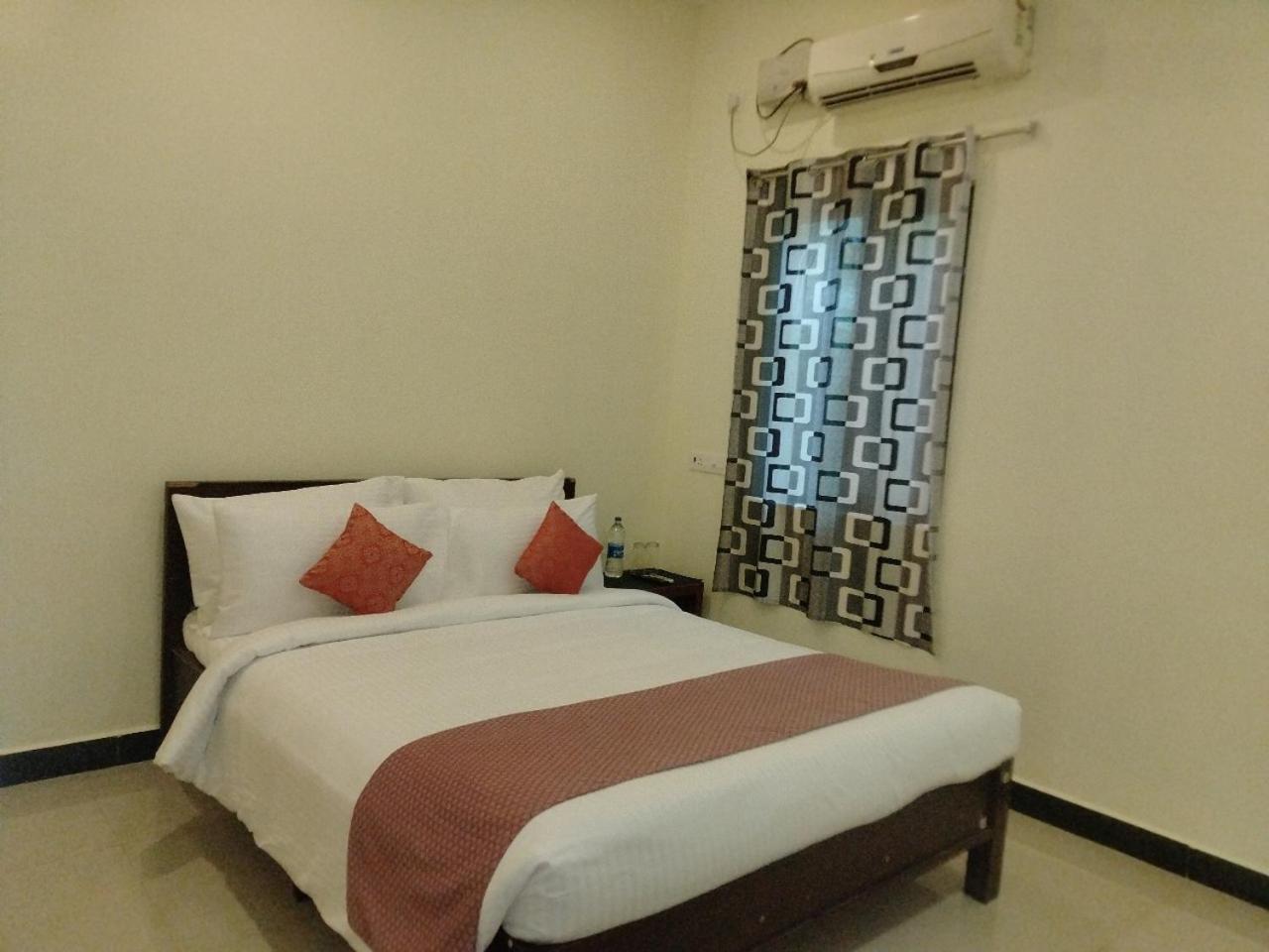 Hotel Auro Wellness Castle Pondicherry Exterior foto