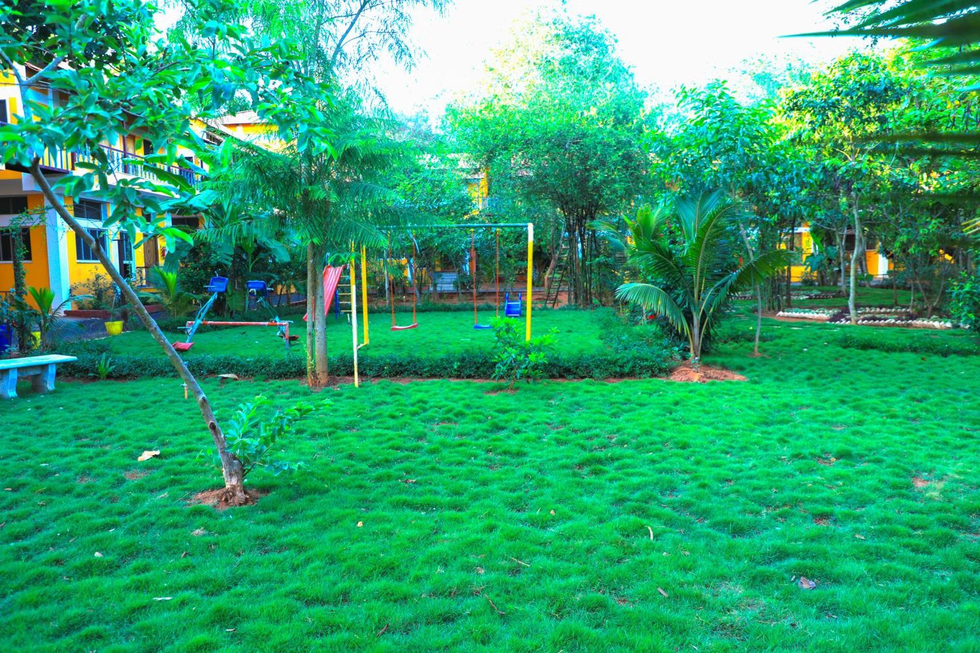Hotel Auro Wellness Castle Pondicherry Exterior foto